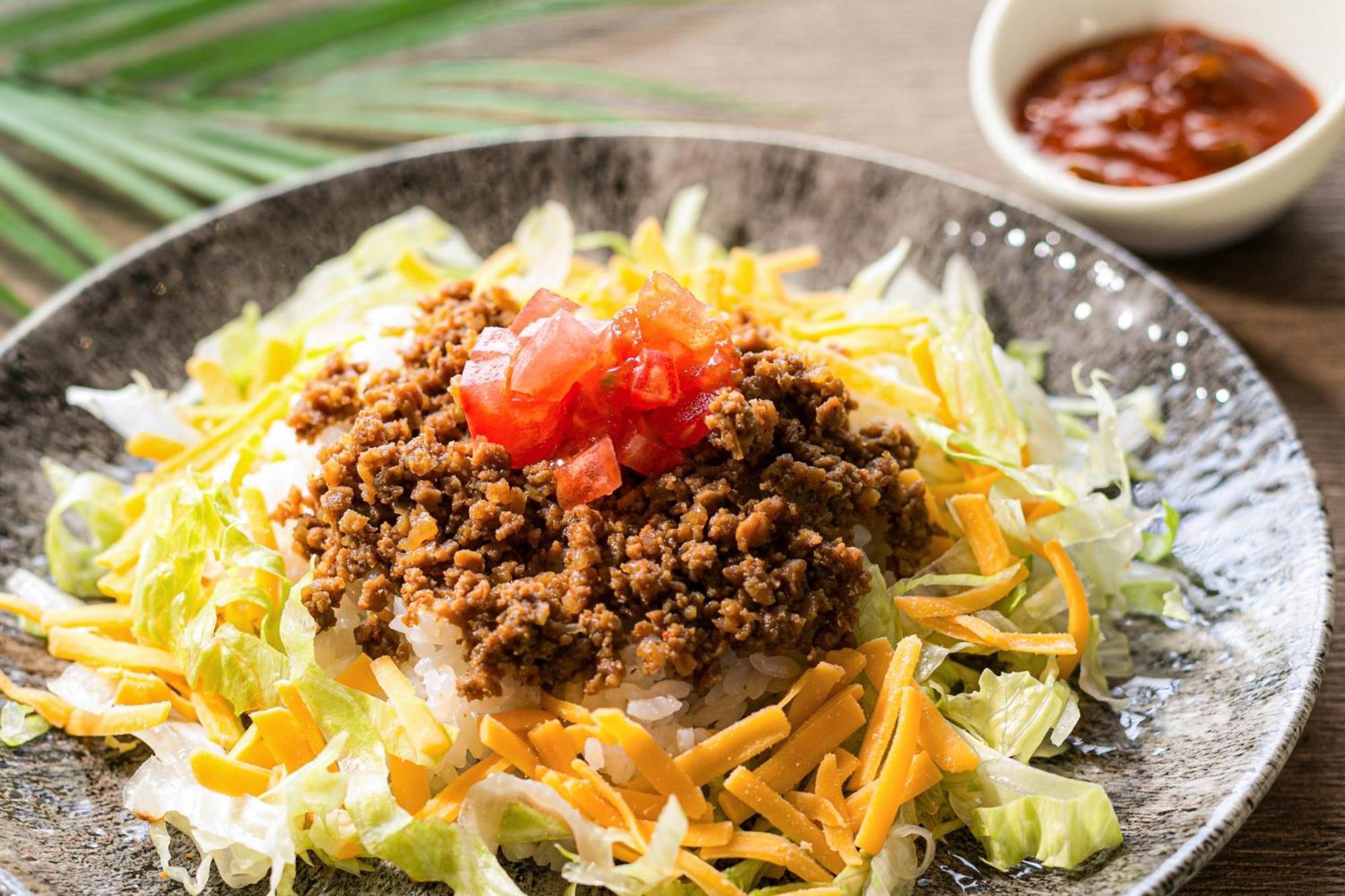 Oriental Hotel Okinawa Resort & Spa Nago Dış mekan fotoğraf Taco rice